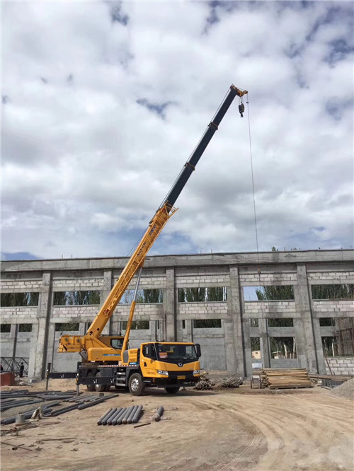 唐河县吊装作业前会做设备检查吗？安全保障措施有哪些？